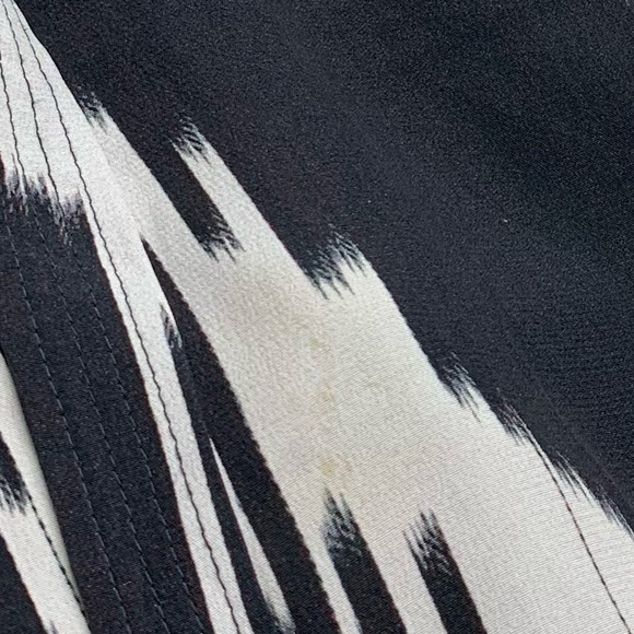 Theory Gunilla Interlace Ikat Print Silk High Rise Pants - Picture 4 of 8